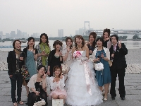 浜辺でお友達ともお写真を