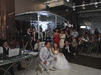 新朗新婦もムービー鑑賞